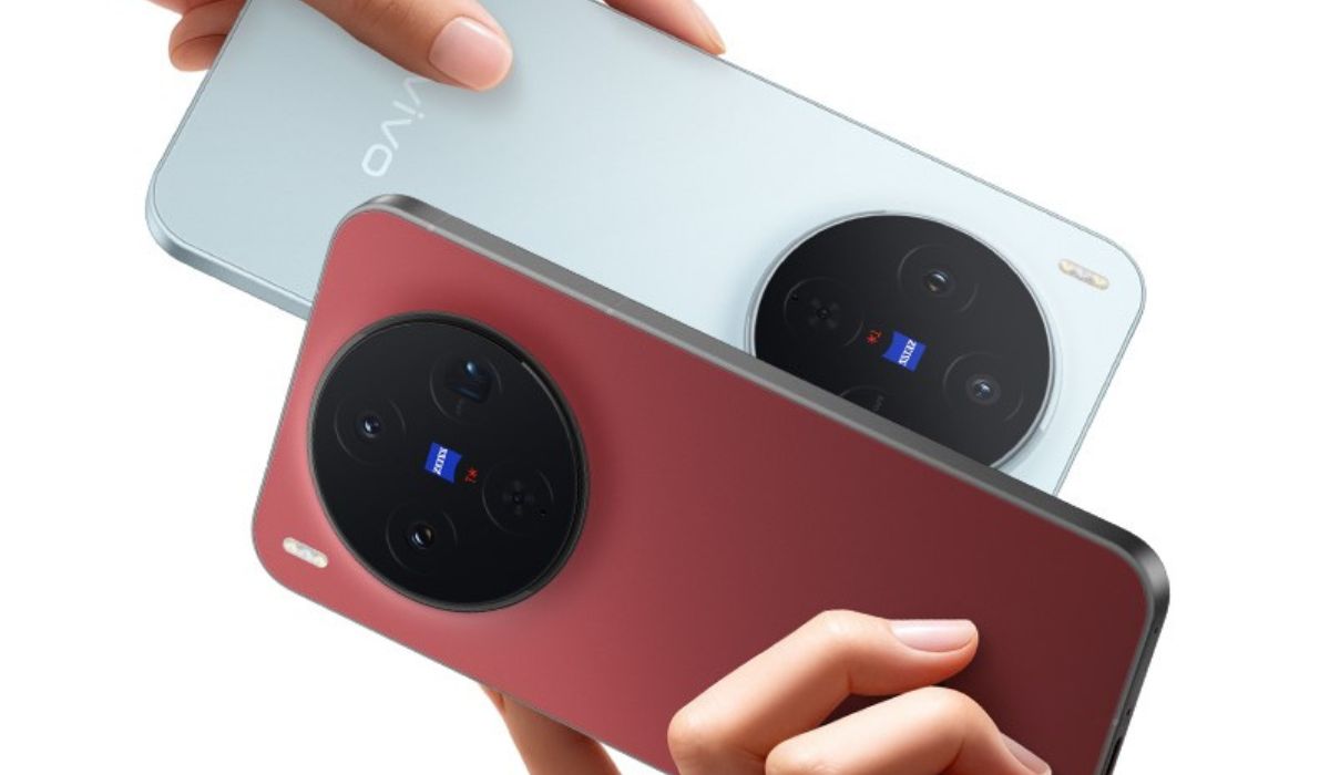 VIVO X300 smartphone with triple camera and premium design